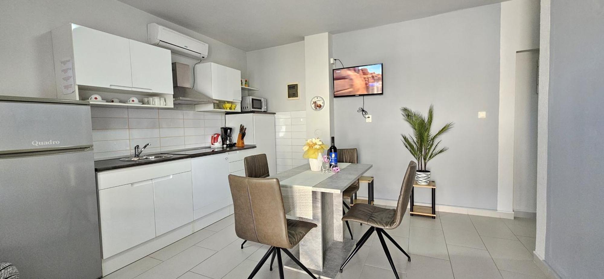 Bella Nina Apartment *