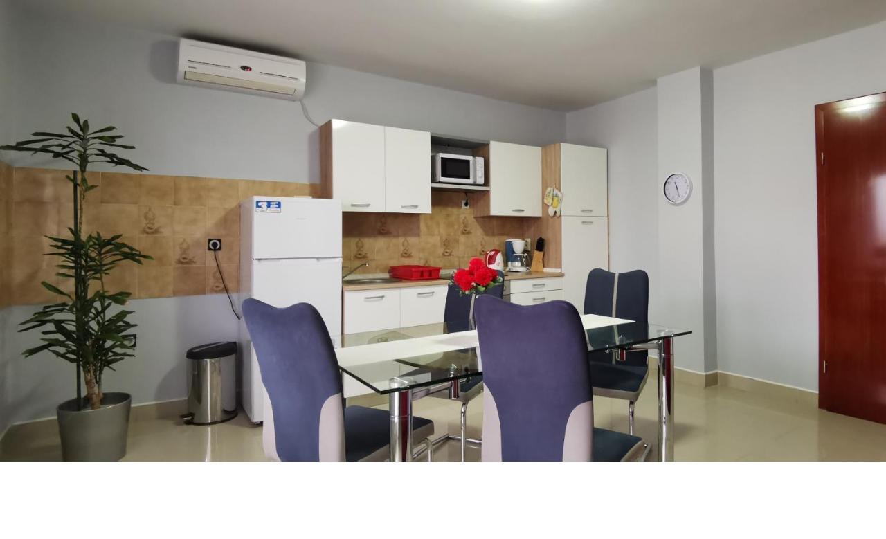 Bella Nina Apartment *